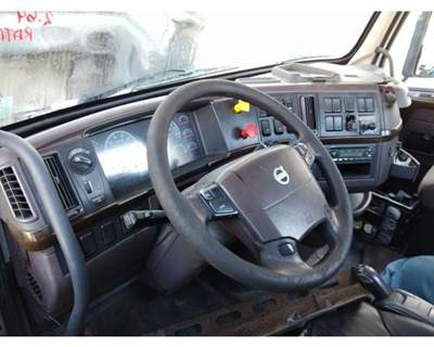 Volvo VNL Steering Column