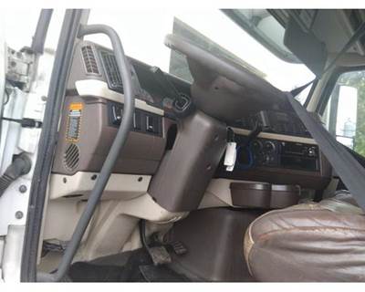 Volvo VNL Steering Column