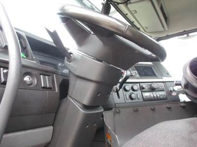 Volvo VNR Steering Column