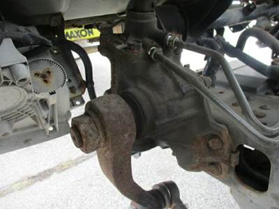 Isuzu NRR Steering Gear / Rack