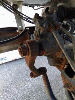 Isuzu NRR Steering Gear / Rack