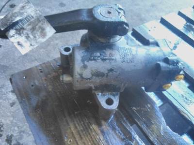 TRW/ROSS RGT65-157 Steering Gear / Rack