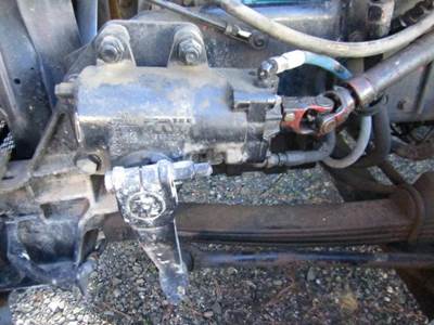 TRW/ROSS RGT66-001 Steering Gear / Rack