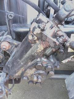 TRW/ROSS VNL Left Steering Gear / Rack