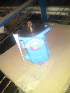 VICKERS V10 SERIES Steering Pump