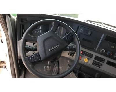 Freightliner Cascadia 126 Steering Wheel