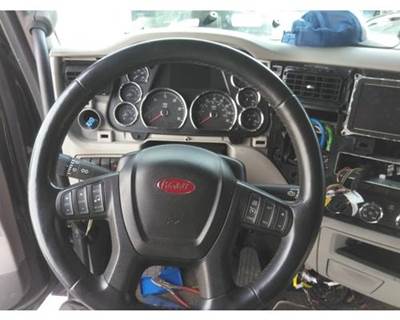 Peterbilt 579 Left Steering Wheel