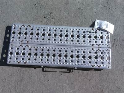 Freightliner Cascadia 113 Deck (Catwalk) Step