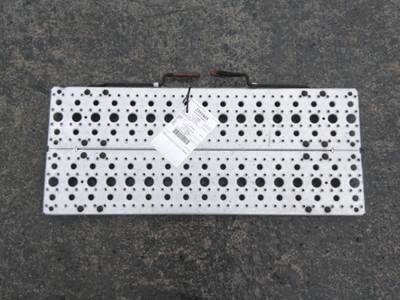 Freightliner Cascadia 113 Deck (Catwalk) Step