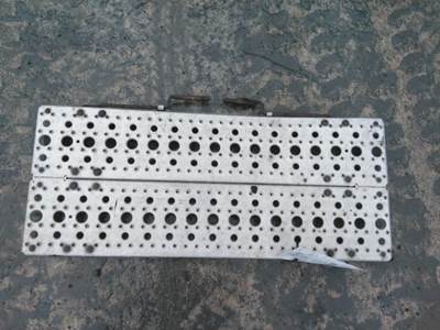 Freightliner Cascadia 113 Deck (Catwalk) Step