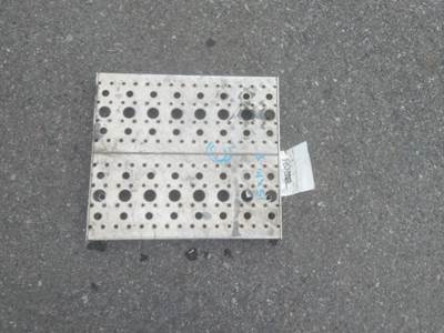 Freightliner Cascadia 113 Deck (Catwalk) Step