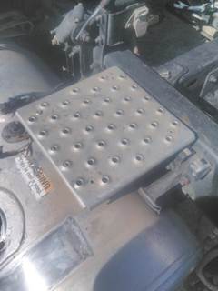 Freightliner Cascadia 113 Left Deck (Catwalk) Step