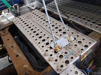 Freightliner Cascadia 113 Deck (Catwalk) Step