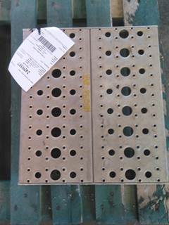 Freightliner Cascadia 113 Tank Step