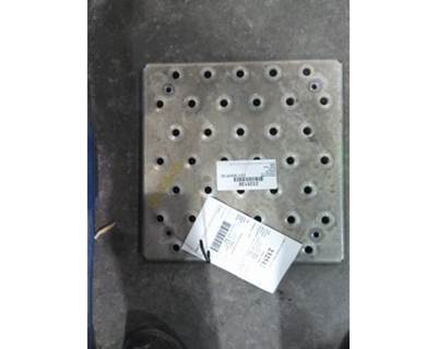 Freightliner Cascadia 113 Frame Step