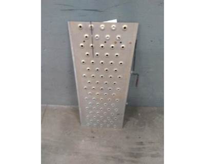 Freightliner Cascadia 113 Frame Step