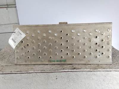 Freightliner Cascadia 116 Deck (Catwalk) Step