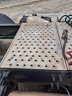 Freightliner Cascadia 125 Step