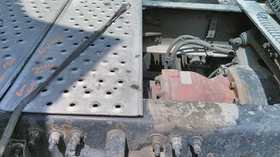 Freightliner Cascadia 125 Step