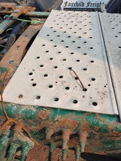 Freightliner Cascadia 125 Step