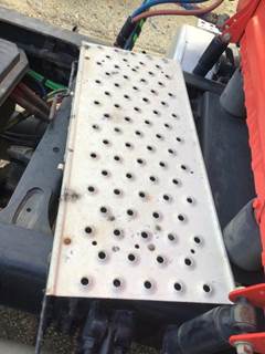 Freightliner Cascadia 125 Step