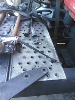 Freightliner Cascadia 125 Step