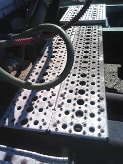 Freightliner Cascadia 125 Step