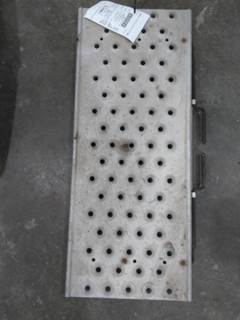 Freightliner Cascadia 125 Step