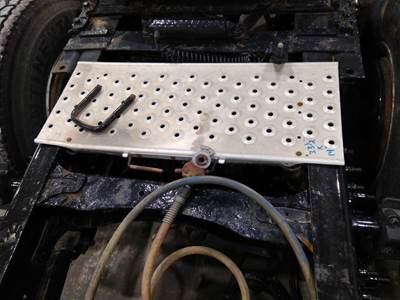 Freightliner Cascadia 125 Step