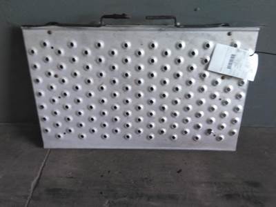 Freightliner Cascadia 125 Step