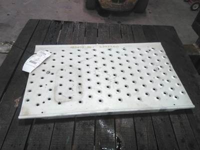 Freightliner Cascadia 125 Step