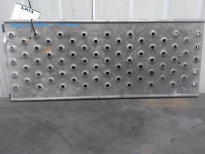 Freightliner Cascadia 125 Deck (Catwalk) Step