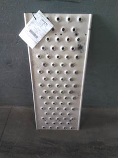 Freightliner Cascadia 125 Deck (Catwalk) Step