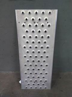 Freightliner Cascadia 125 Deck (Catwalk) Step