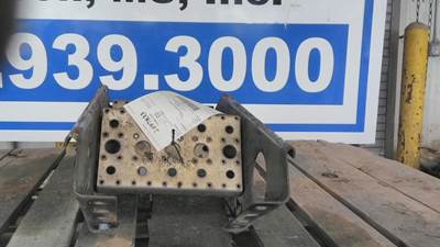 Freightliner Cascadia 125 Left Frame Step