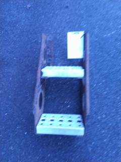 Freightliner Cascadia 125 Frame Step