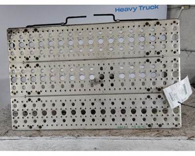 Freightliner Cascadia 125 Frame Step