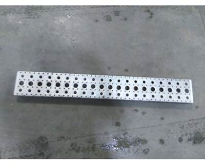 Freightliner Cascadia 125 Left Frame Step