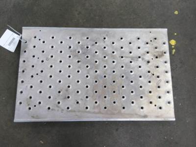 Freightliner Cascadia 126 Step