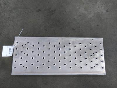 Freightliner Cascadia 126 Step