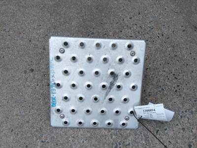 Freightliner Cascadia 126 Step