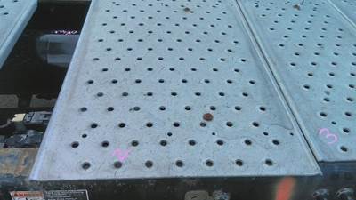 Freightliner Cascadia 126 Deck (Catwalk) Step
