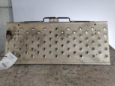 Freightliner Cascadia 126 Deck (Catwalk) Step