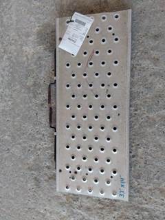 Freightliner Cascadia 126 Deck (Catwalk) Step