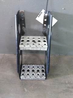 Freightliner Cascadia 126 Frame Step
