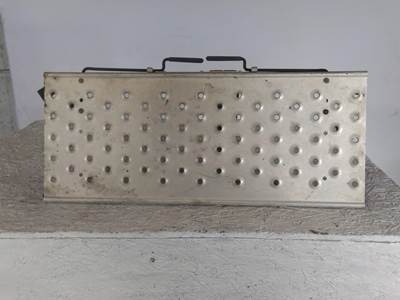 Freightliner Cascadia 126 Deck (Catwalk) Step