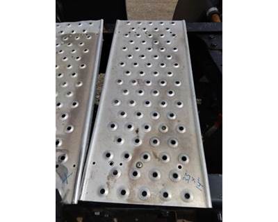 Freightliner Cascadia 126 Frame Step