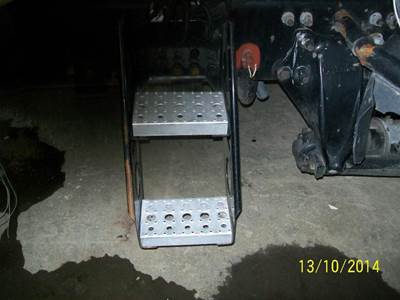 Freightliner Century Class 120 Left Frame Step for a Freightliner CENTURY 120