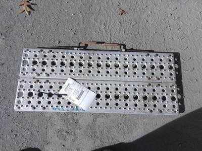Freightliner Columbia 120 Deck (Catwalk) Step