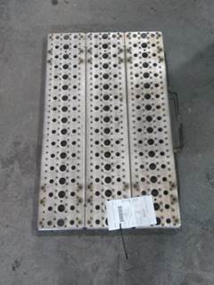 Freightliner Columbia 120 Deck (Catwalk) Step